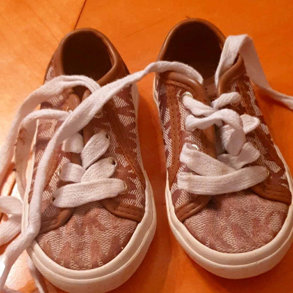 Micheal kors baby shoes